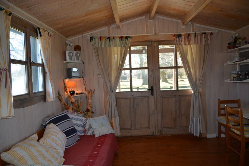 Gite Foret Landaise Sainte-Eulalie-en-Born Exterior foto